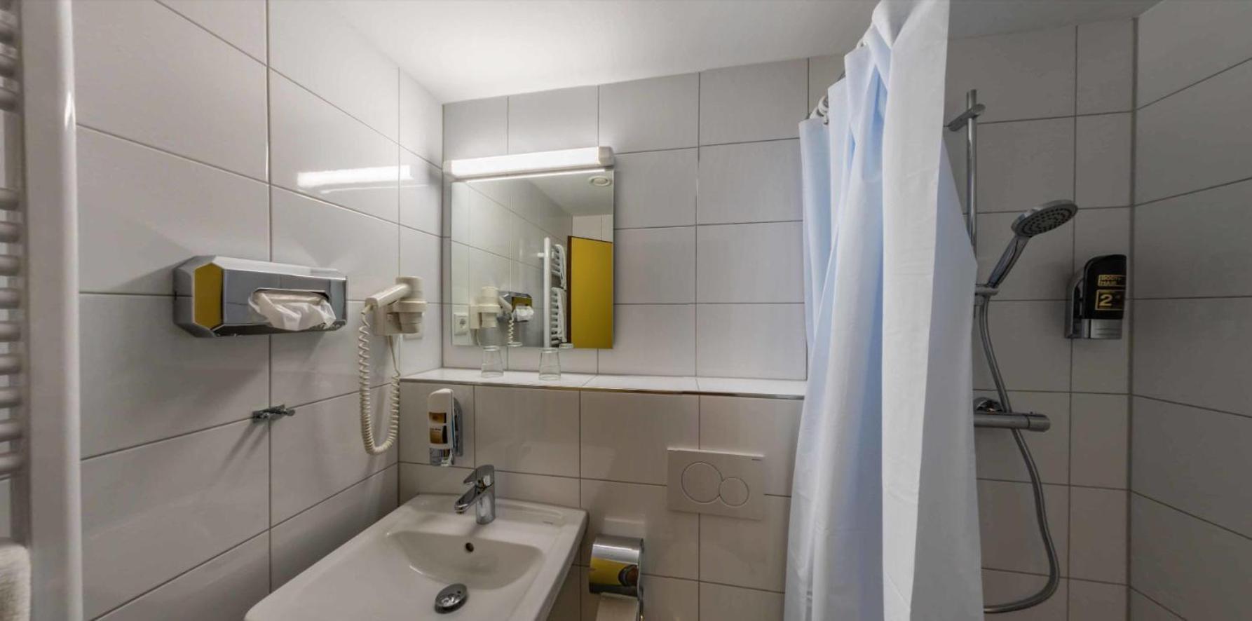 Bayrischer Hof Krefeld Room photo